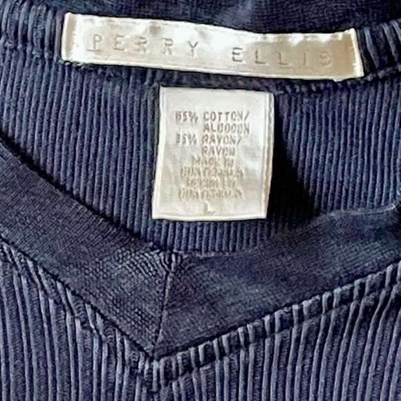 πBuy 1 Get 1 FREEπ Perry Ellis Bundle - Picture 7 of 9